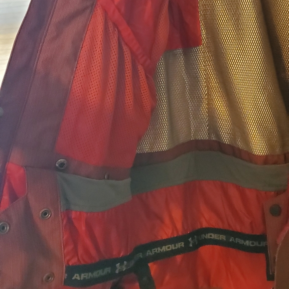 Womens UA outerwear ski jacket - Picture 5 of 8